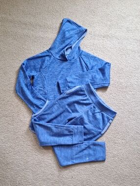 Champion Heathered Blue Pullover Hoodiesuits